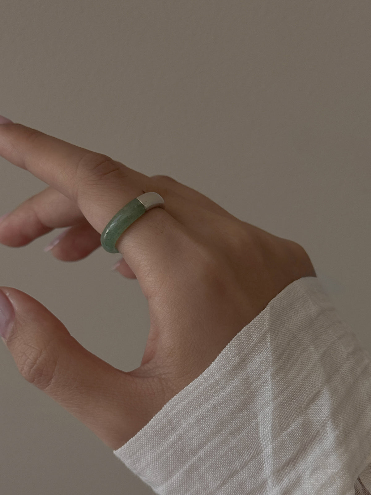 [X RUHEL] HALF JADE RING