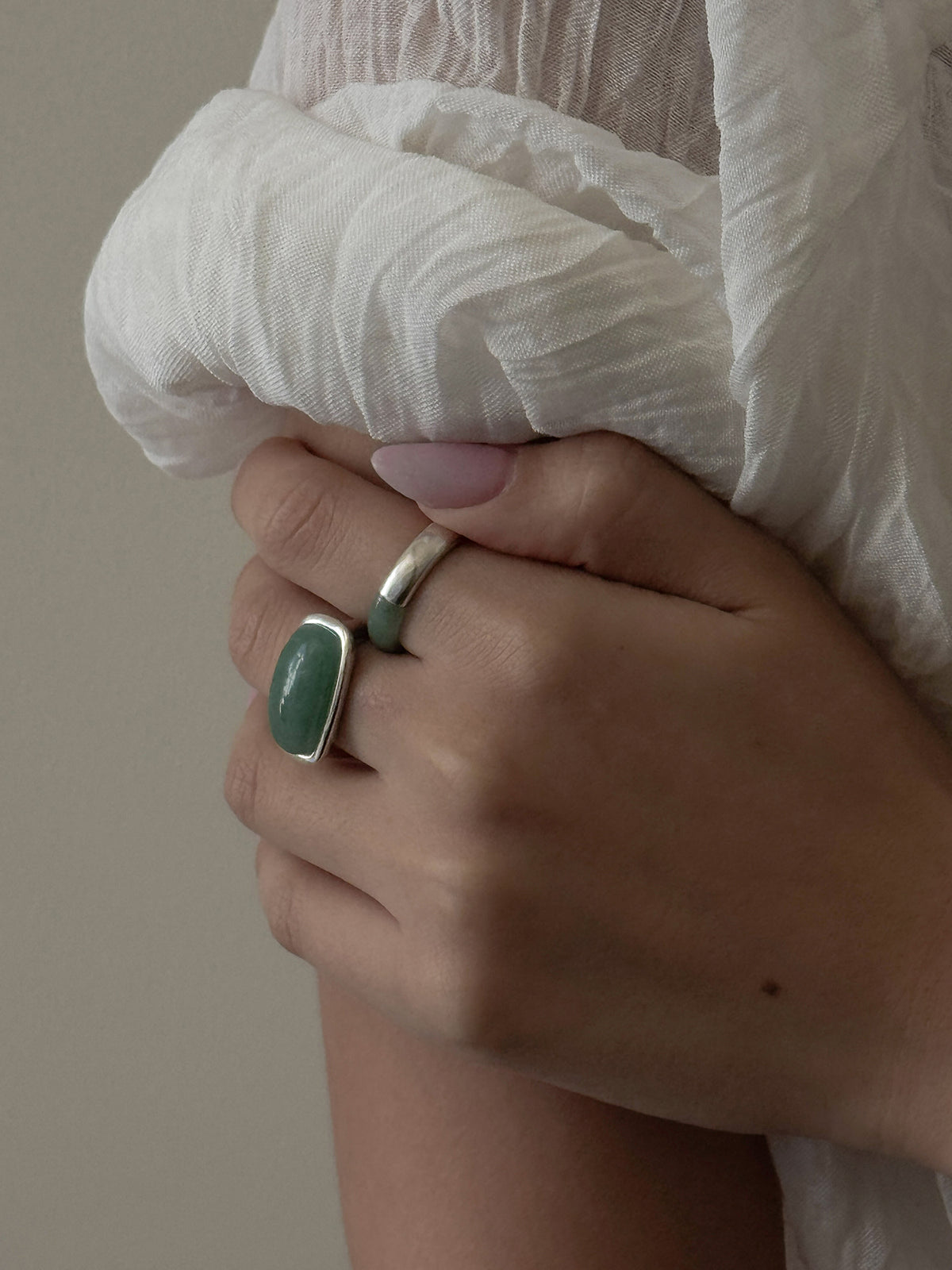 [X RUHEL] HALF JADE RING