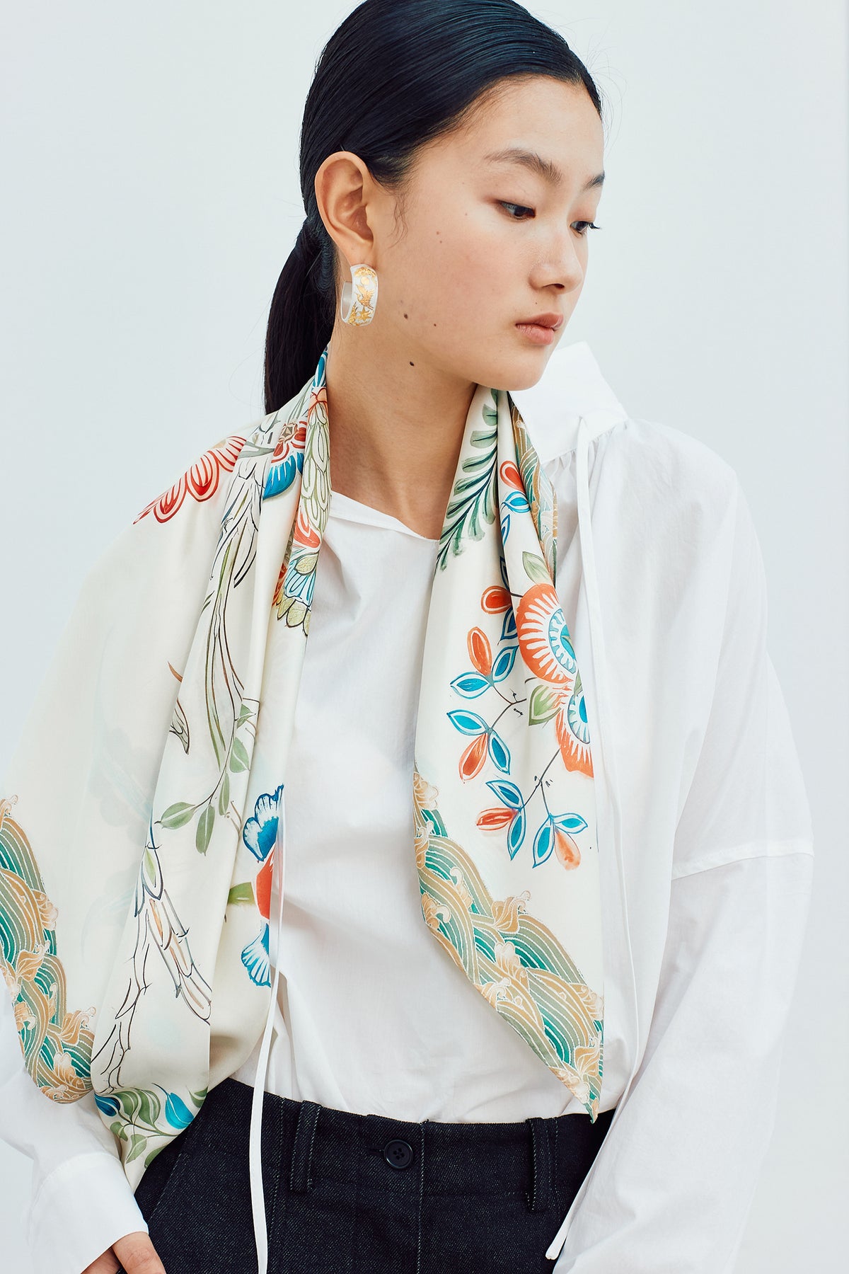 ORIENTAL FLORAL SCARF