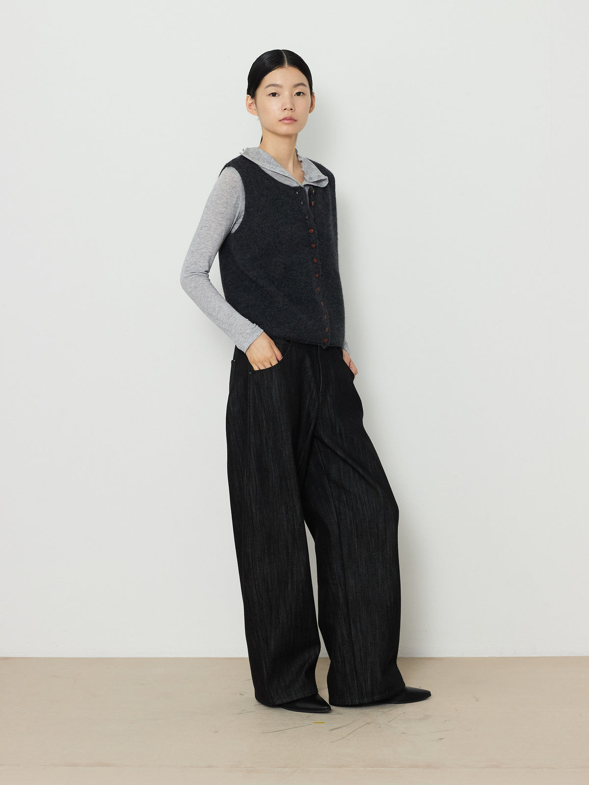ALPACA BLEND KNIT VEST [CHARCOAL] 12