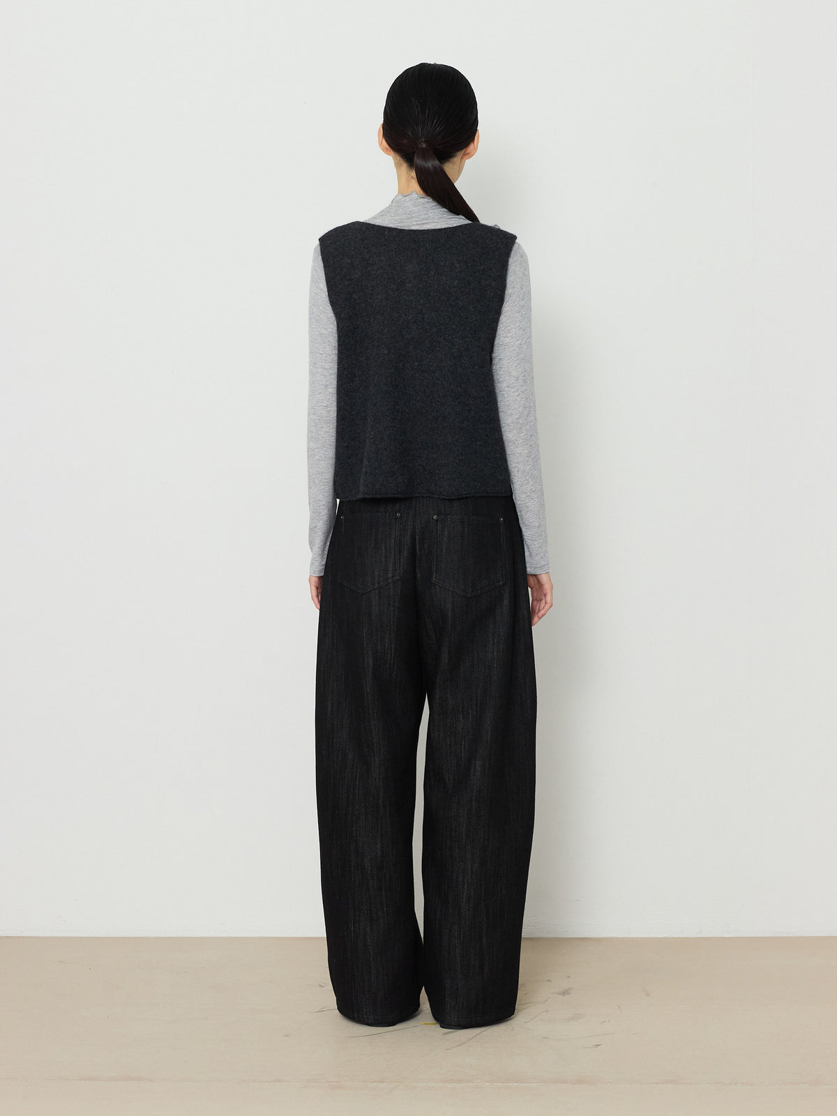 ALPACA BLEND KNIT VEST [CHARCOAL] 3