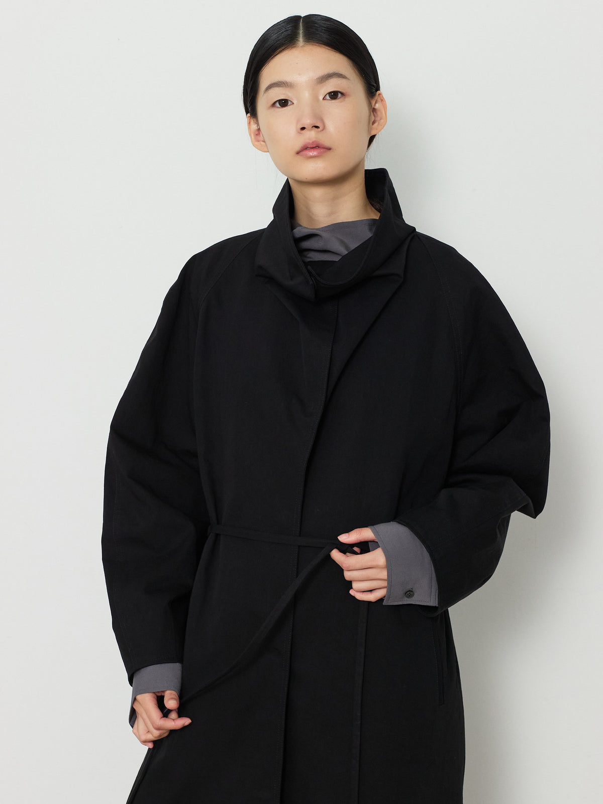 HIDDEN BUTTON LONG TRENCH COAT [BLACK] 5