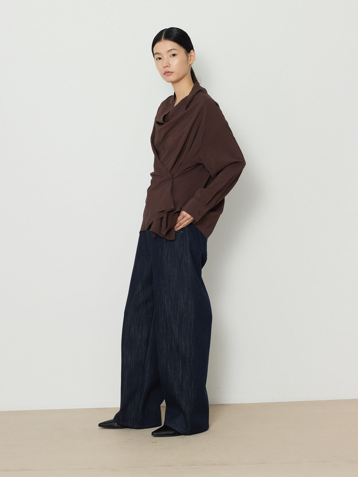DRAPE NECK WRAP BLOUSE [BROWN] 17