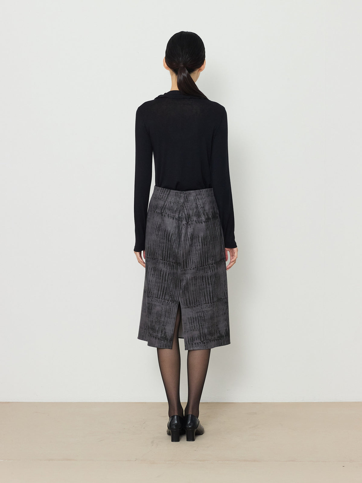 PRINTED SUEDE SKIRT [GRAY] 3