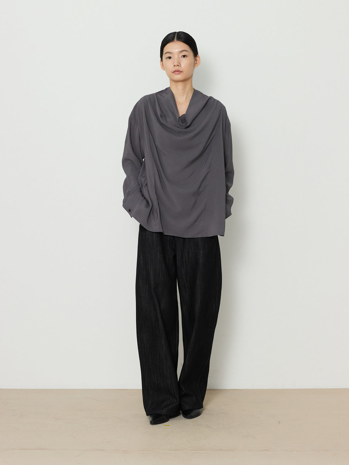 DRAPE NECK WRAP BLOUSE [CHARCOAL] 11