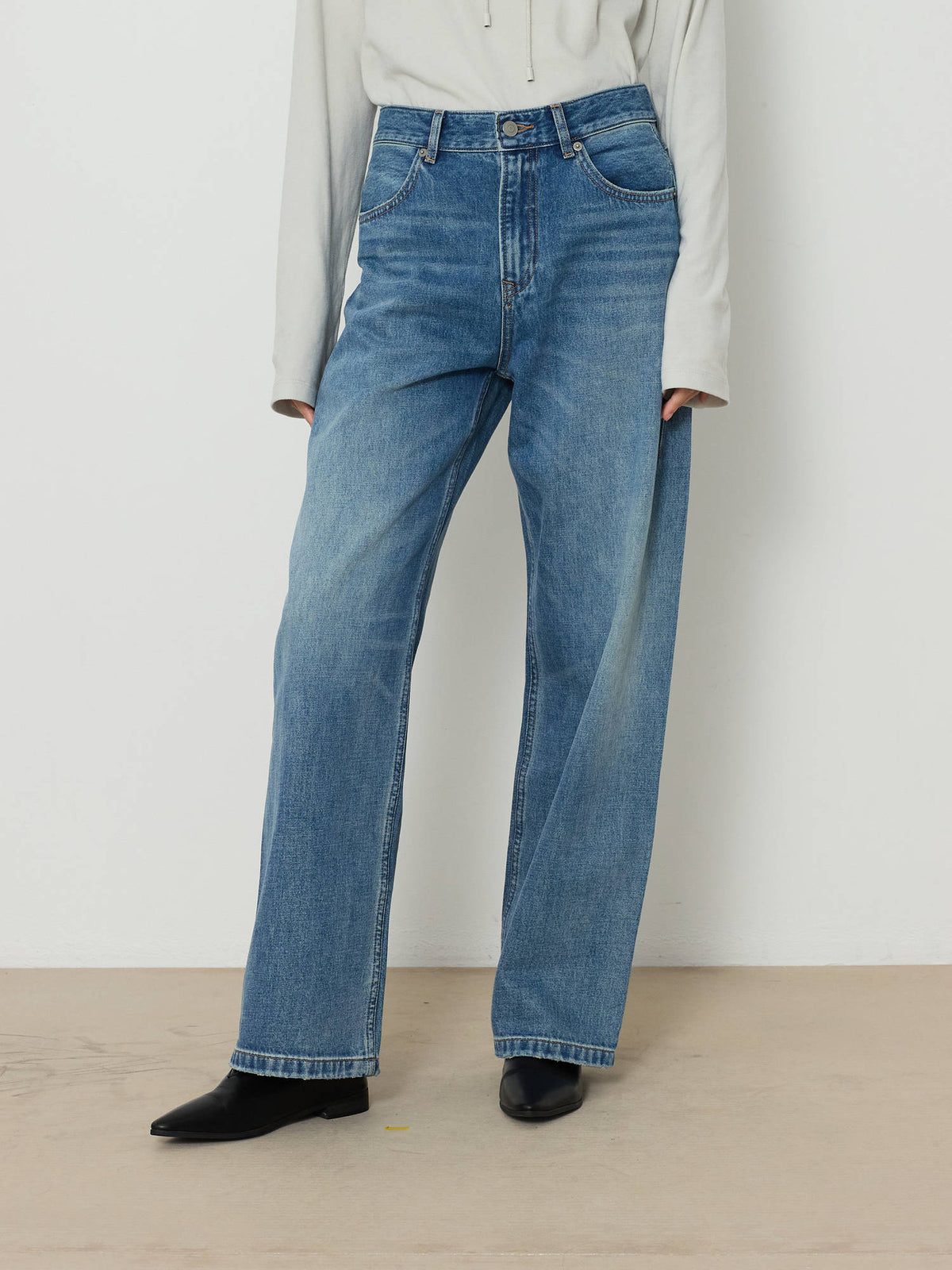 SALT WASHED STRAIGHT DENIM PANTS [MEDIUM BLUE] 5