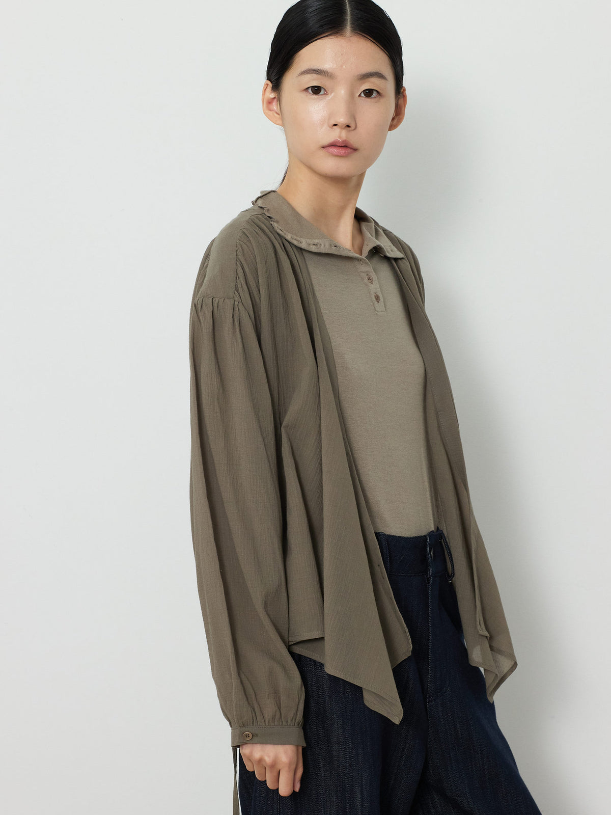 BUTTON TURTLENECK TOP [KHAKI] 18