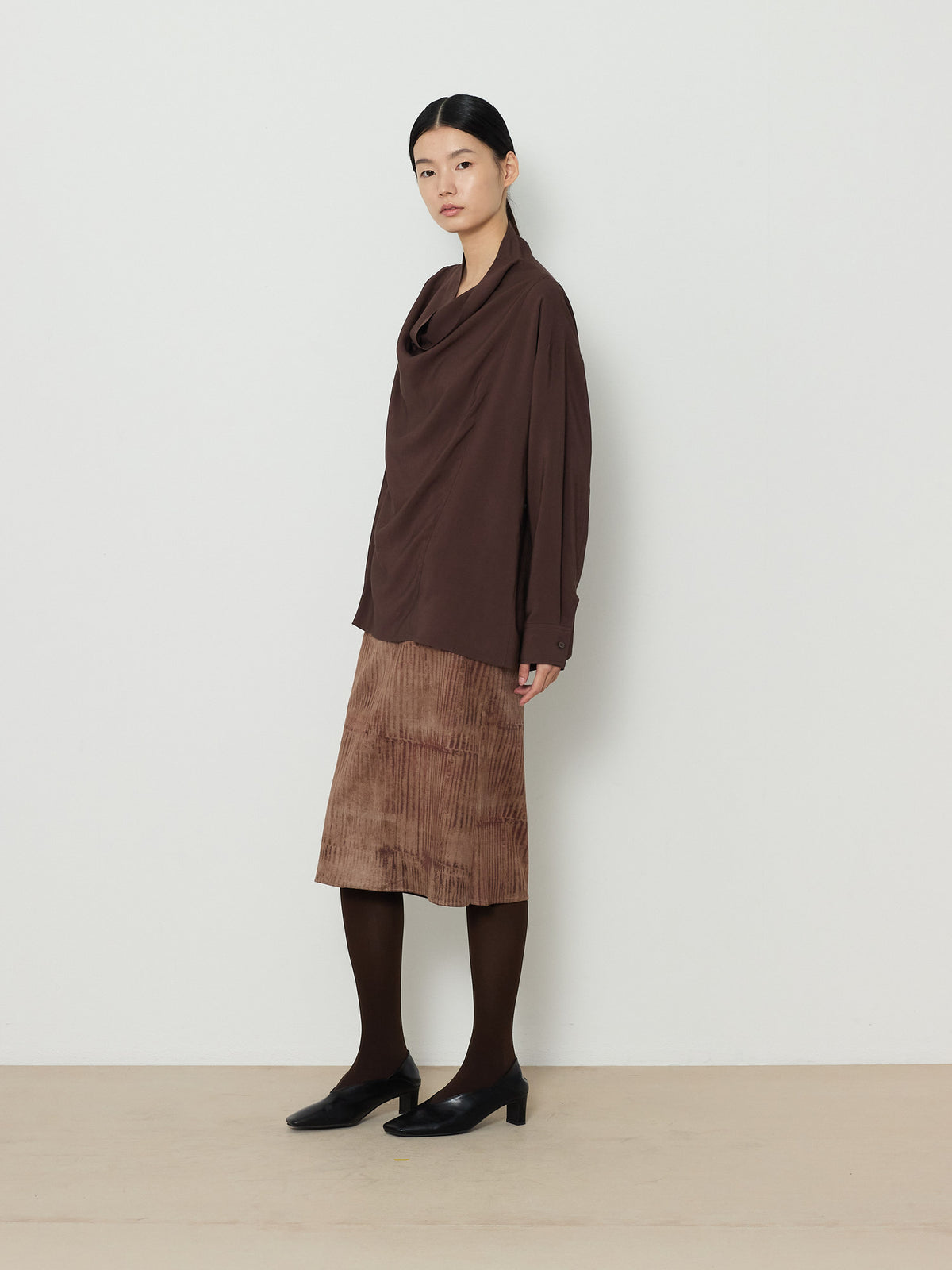 PRINTED SUEDE SKIRT [BEIGE] 10