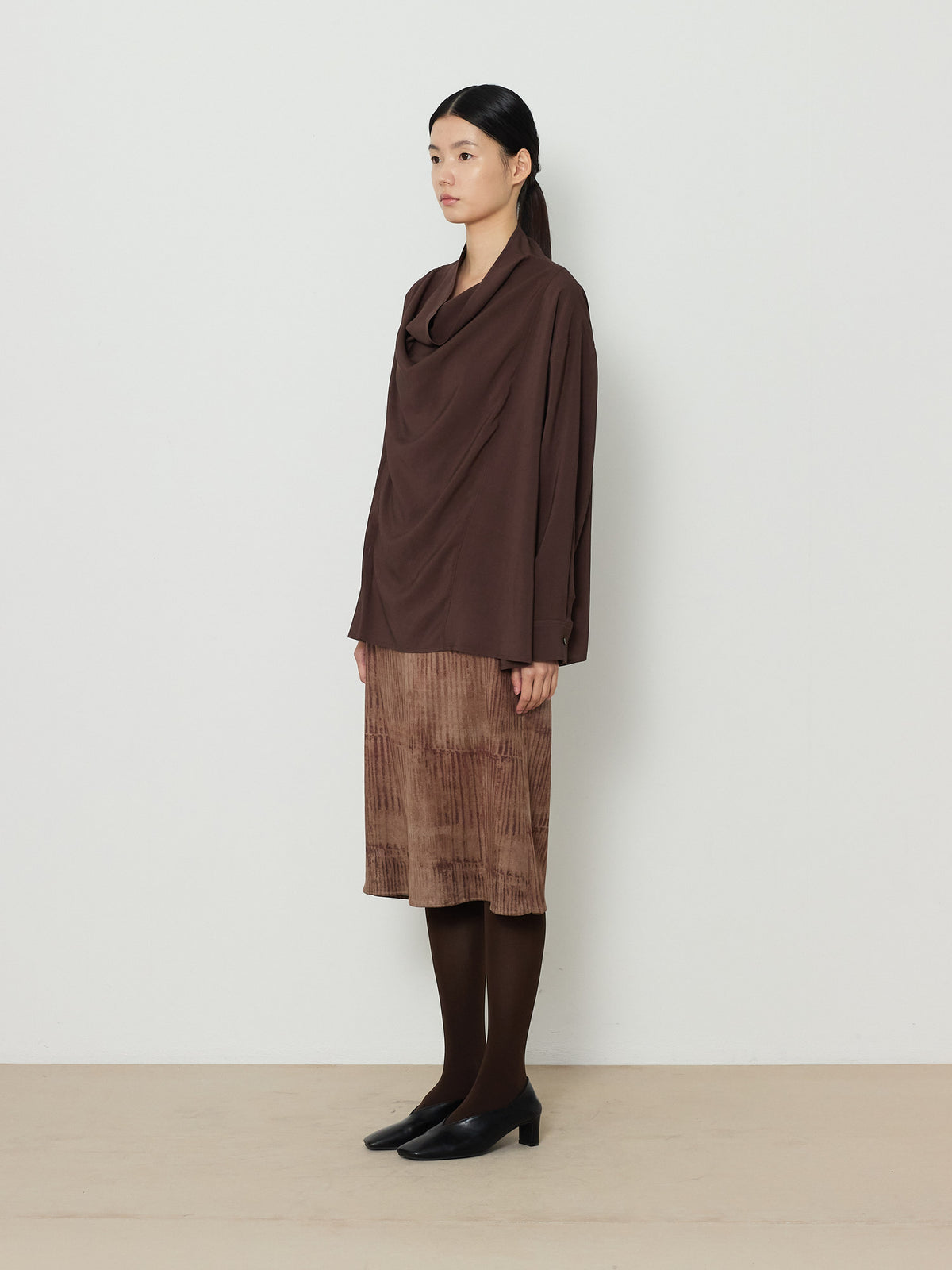 PRINTED SUEDE SKIRT [BEIGE] 2