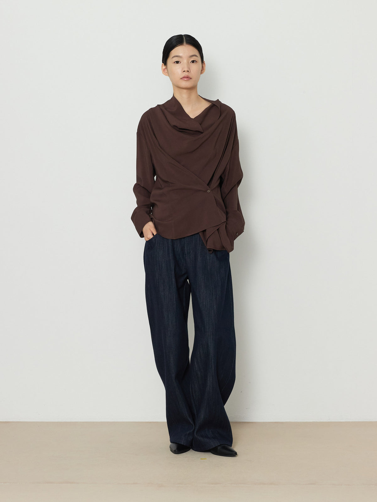 DRAPE NECK WRAP BLOUSE [BROWN] 16
