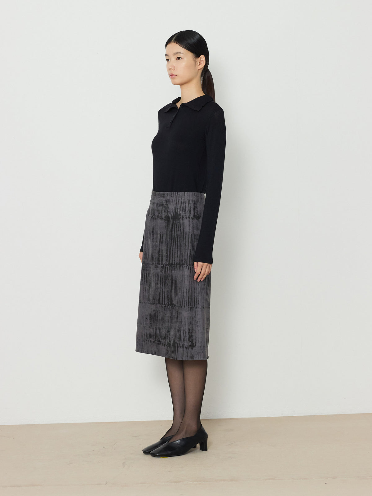 BUTTON TURTLENECK TOP [BLACK] 2