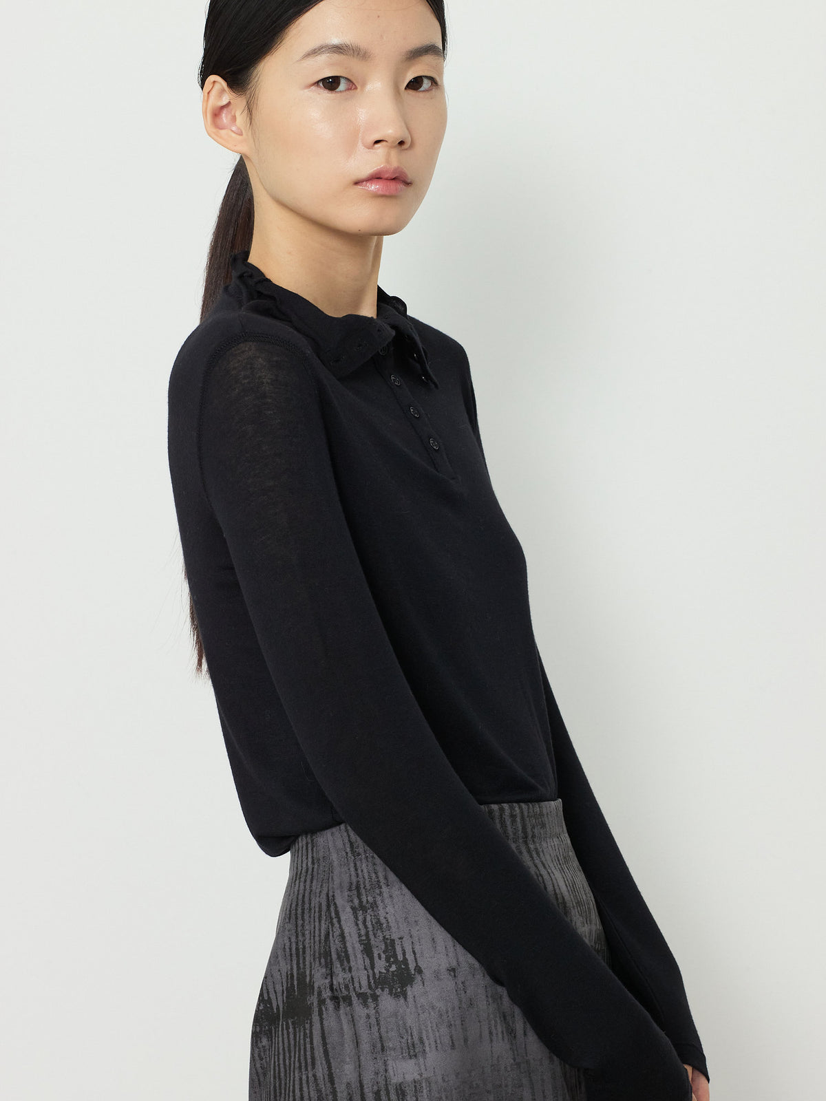 BUTTON TURTLENECK TOP [BLACK] 8