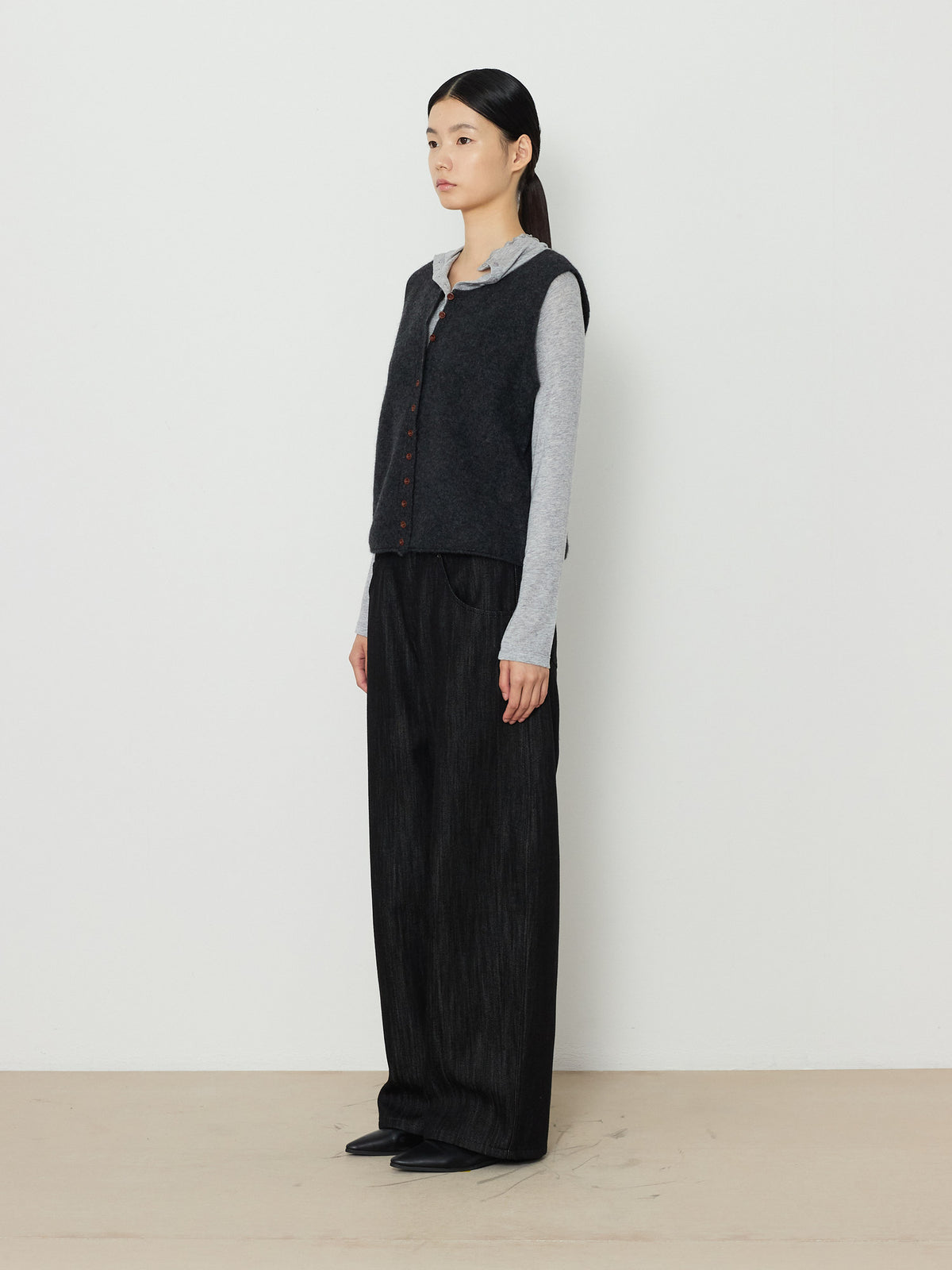 ALPACA BLEND KNIT VEST [CHARCOAL] 2