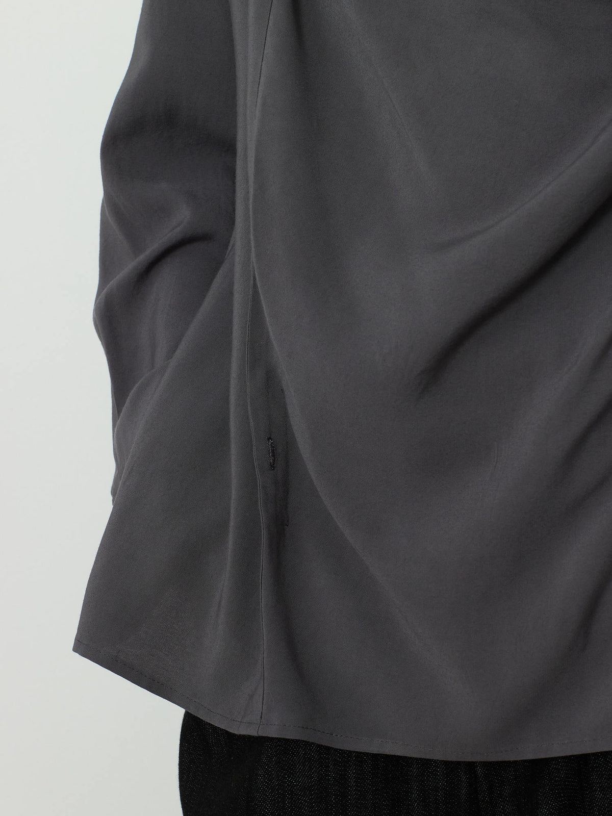 DRAPE NECK WRAP BLOUSE [CHARCOAL] 9