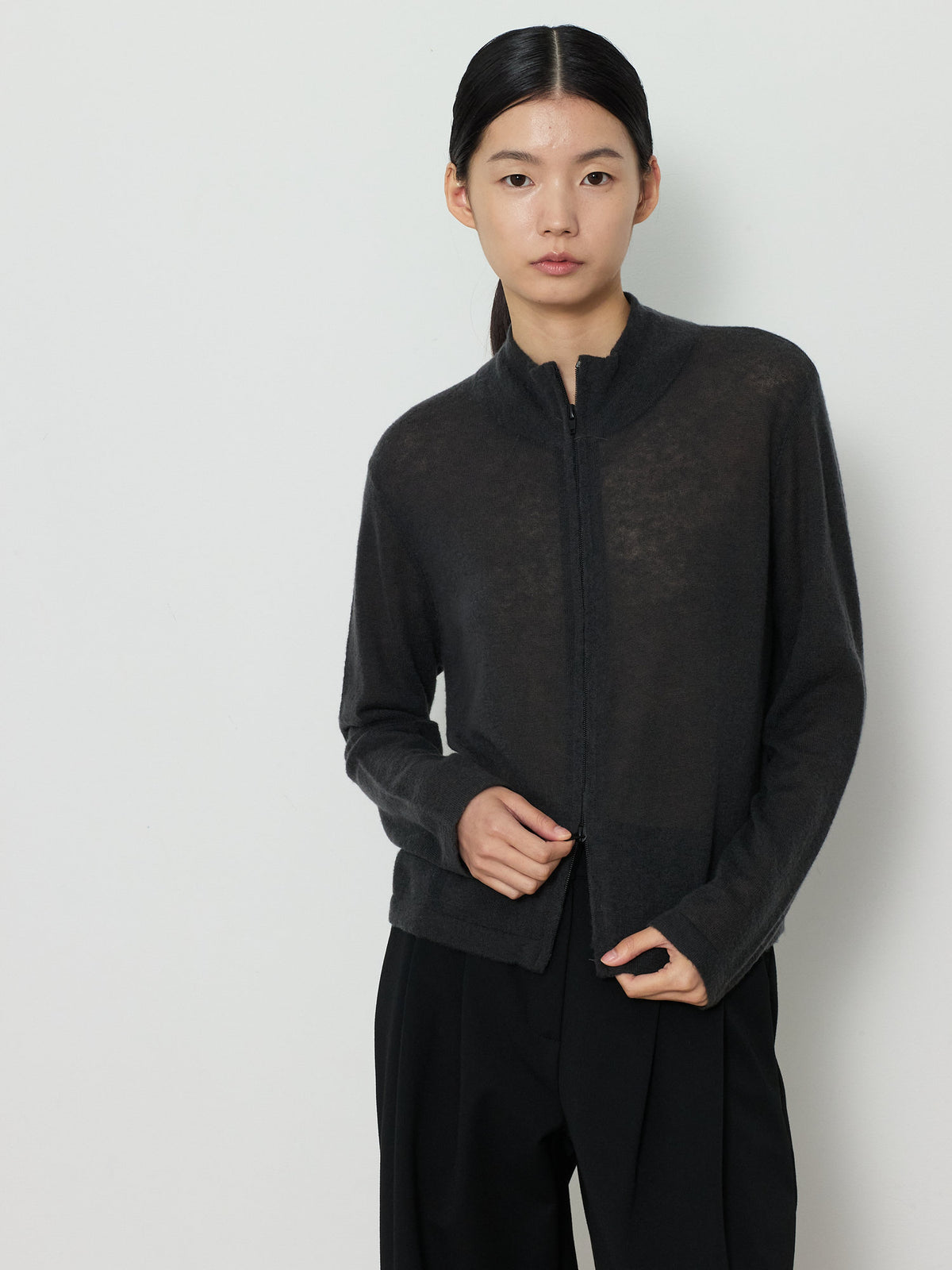TWO-WAY ZIP-UP KNIT CARDIGAN [CHARCOAL] 4