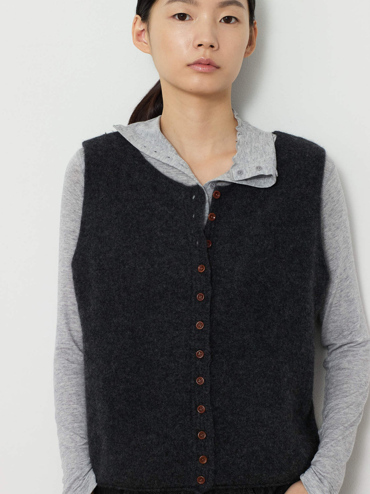 ALPACA BLEND KNIT VEST [CHARCOAL] 6