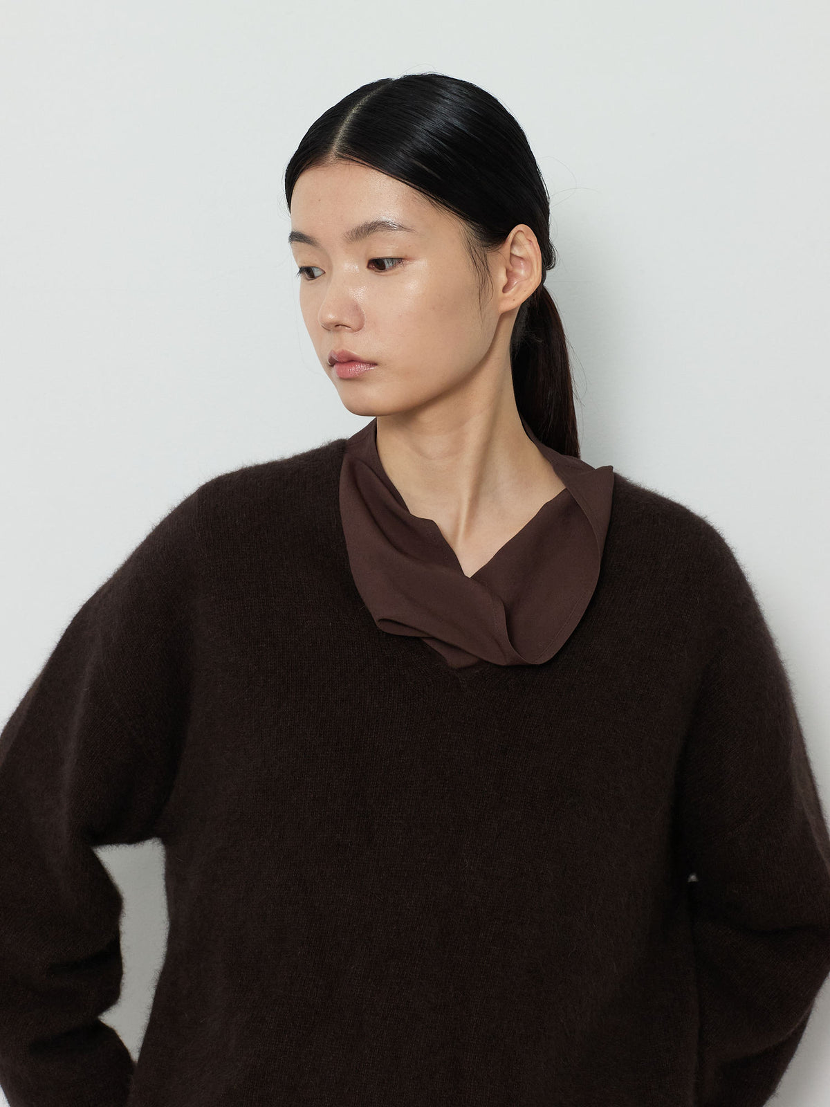 DEEP V-NECK BLEND KNIT [BROWN] 8