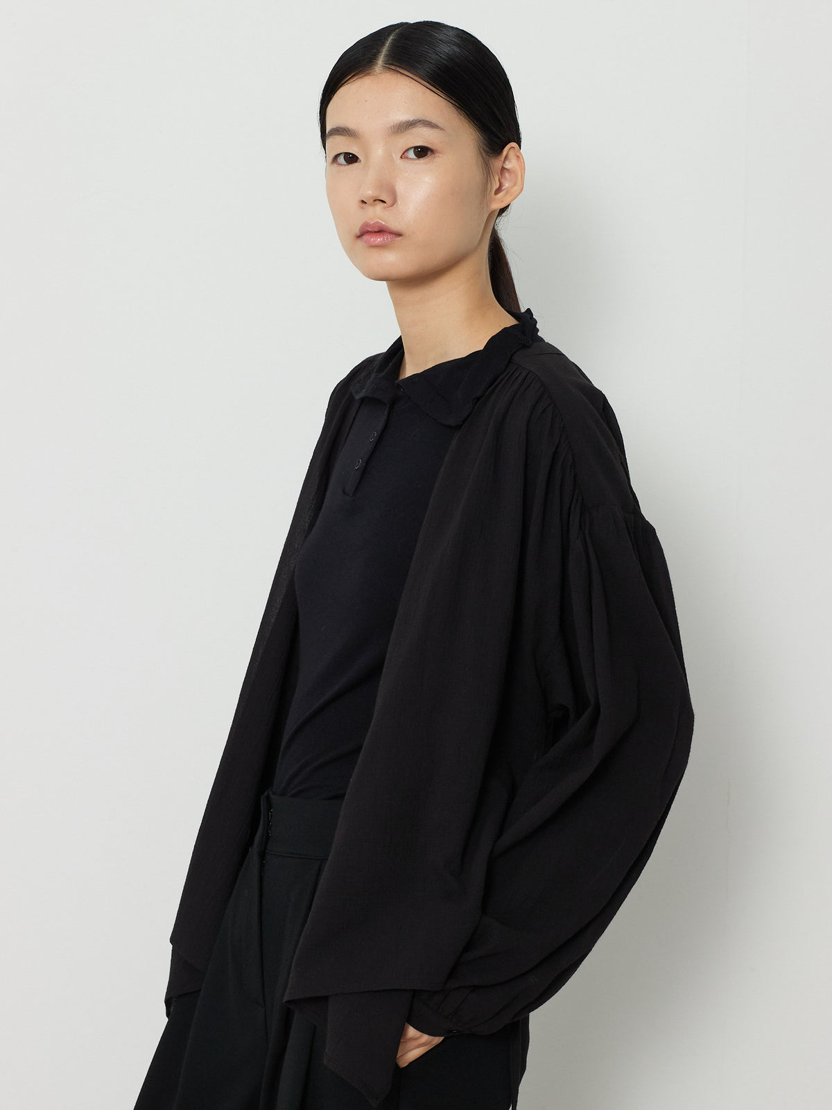 BUTTON TURTLENECK TOP [BLACK] 16