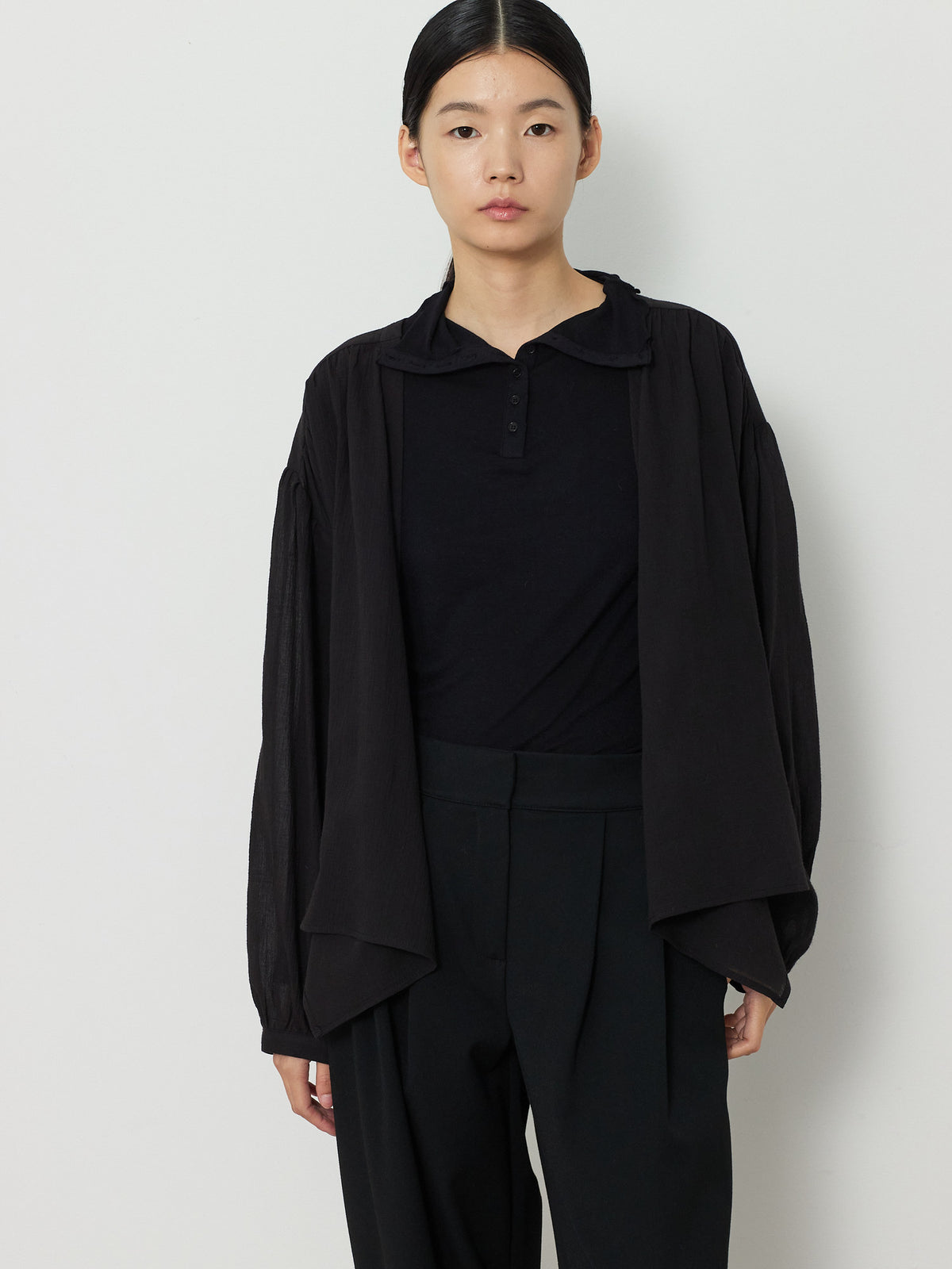 BUTTON TURTLENECK TOP [BLACK] 15