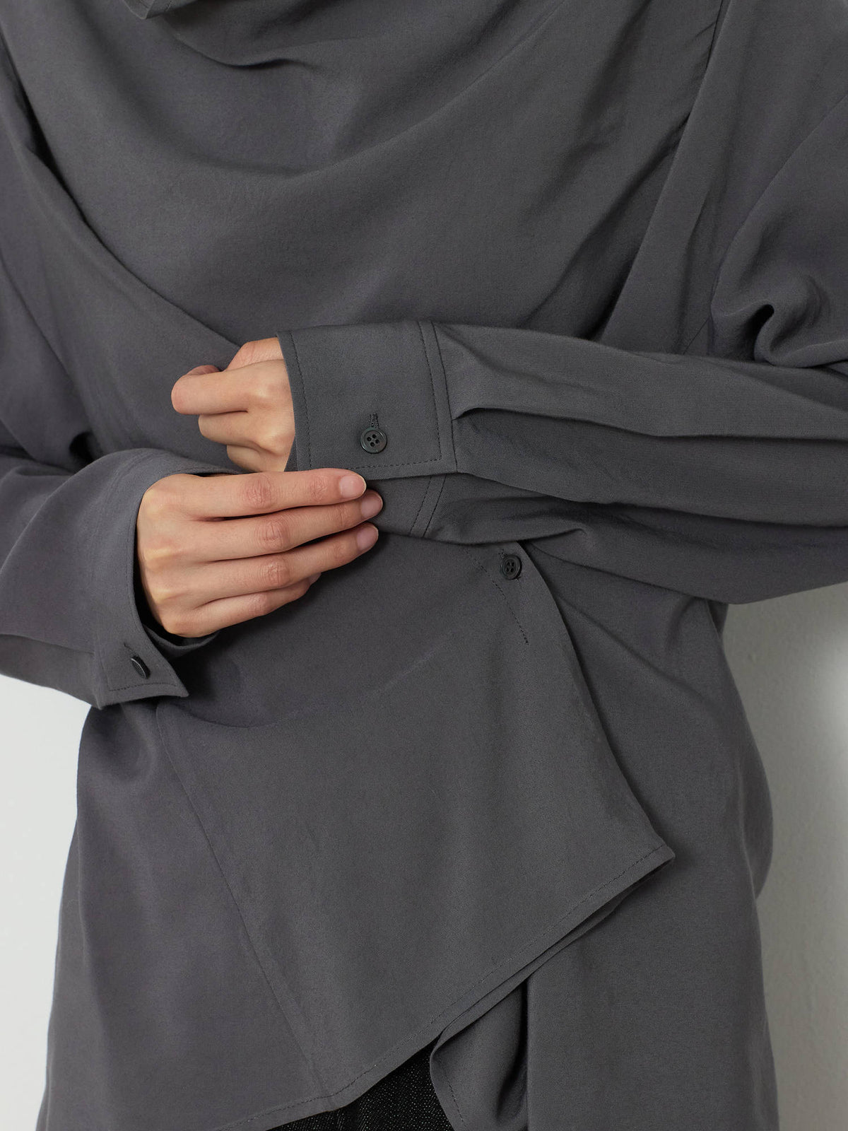 DRAPE NECK WRAP BLOUSE [CHARCOAL] 7