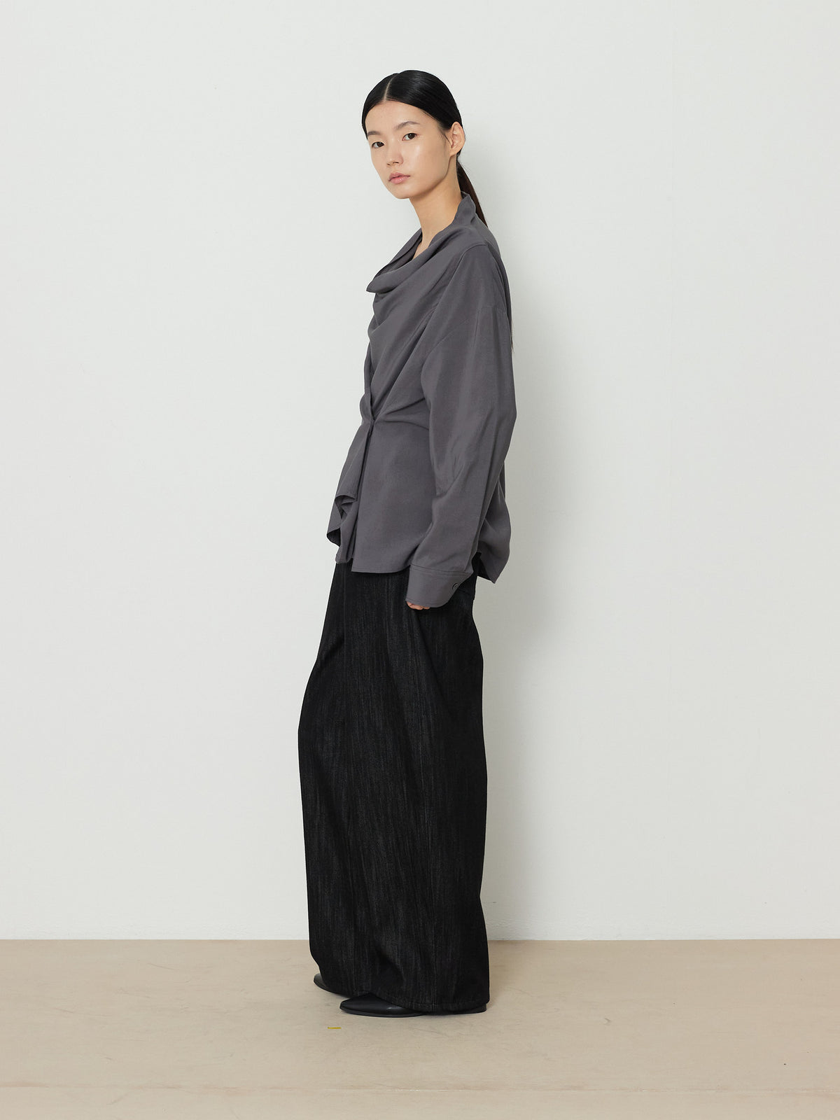 DRAPE NECK WRAP BLOUSE [CHARCOAL] 13