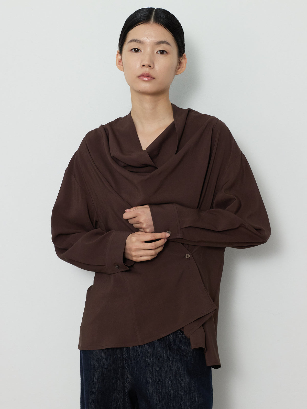 DRAPE NECK WRAP BLOUSE [BROWN] 5