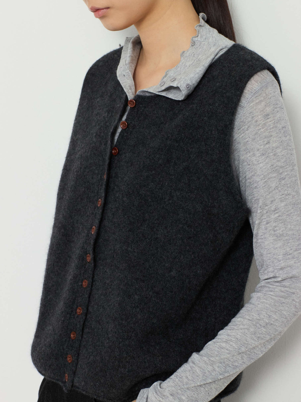 ALPACA BLEND KNIT VEST [CHARCOAL] 10
