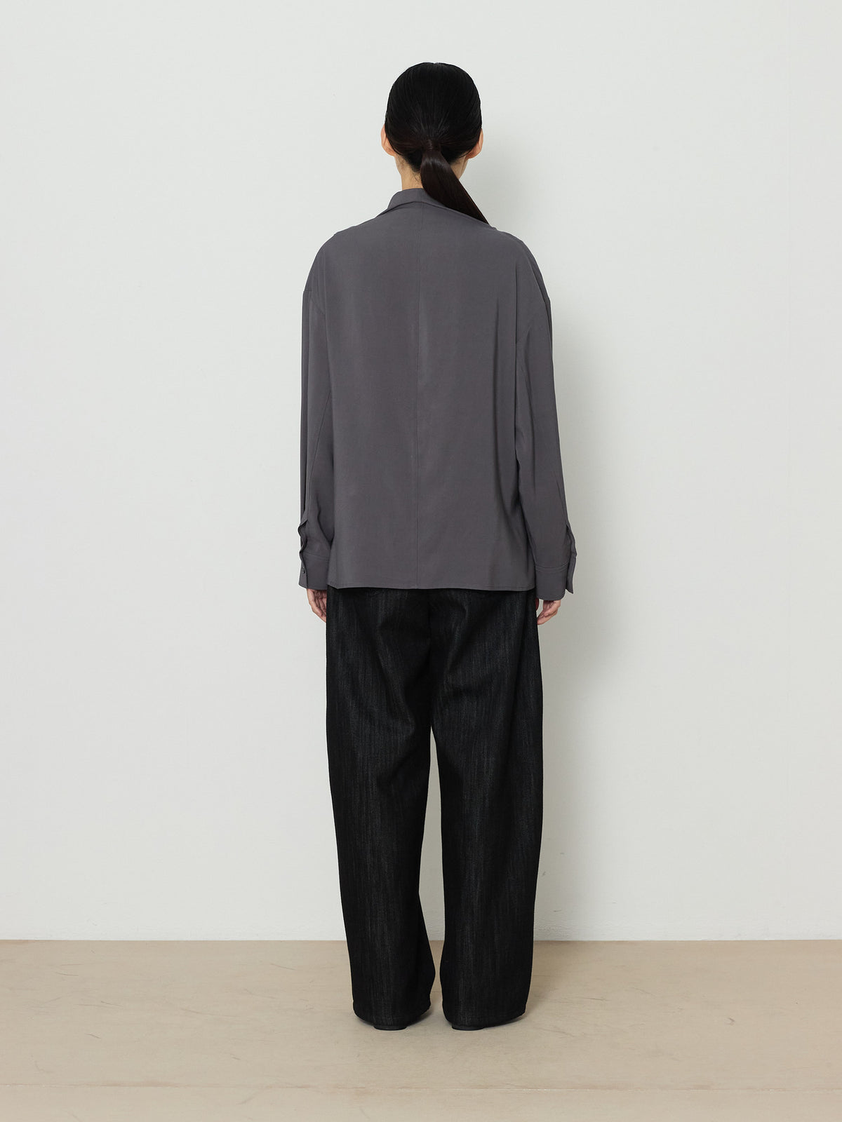 DRAPE NECK WRAP BLOUSE [CHARCOAL] 3