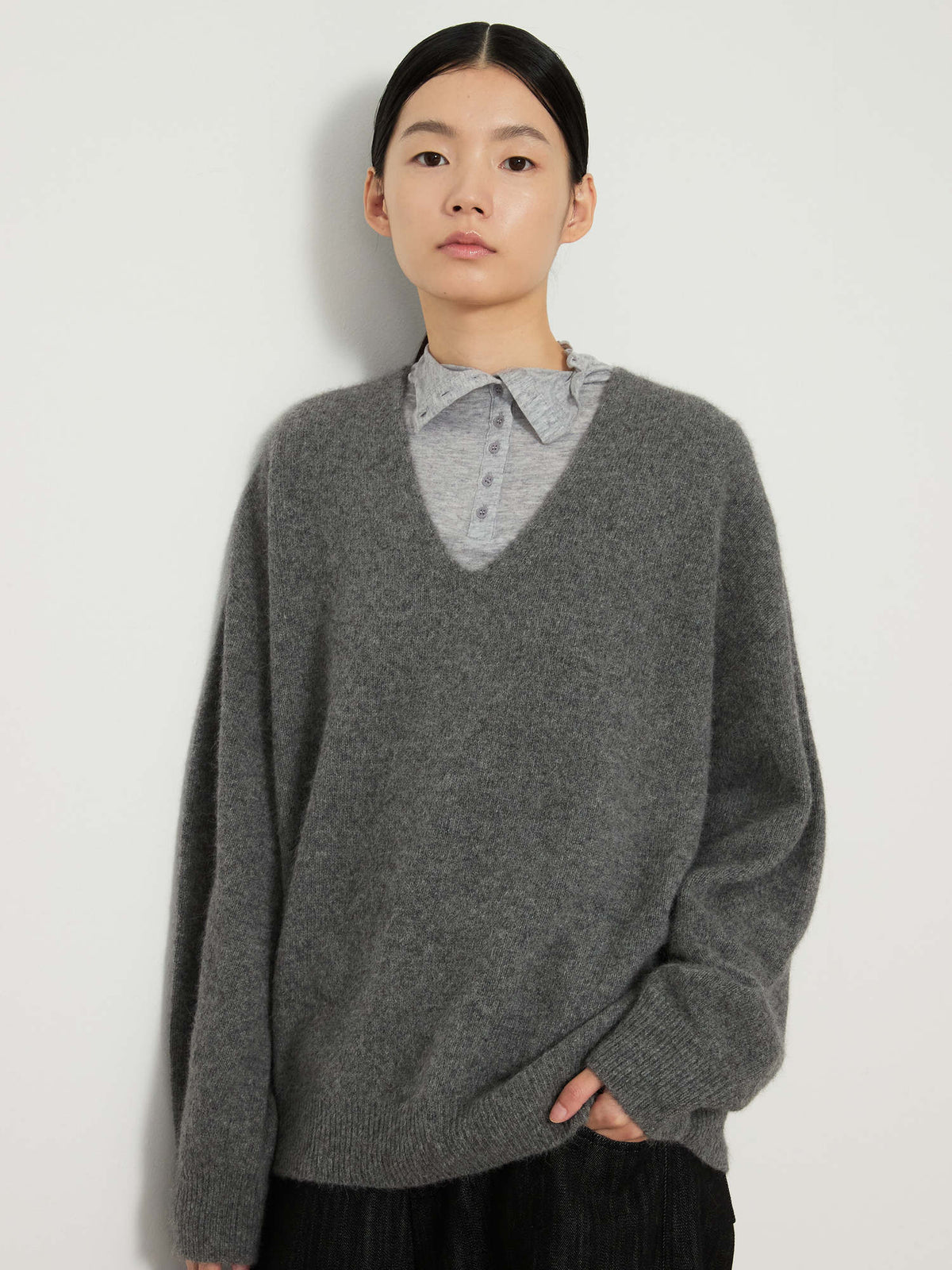 DEEP V-NECK BLEND KNIT [GRAY] 6