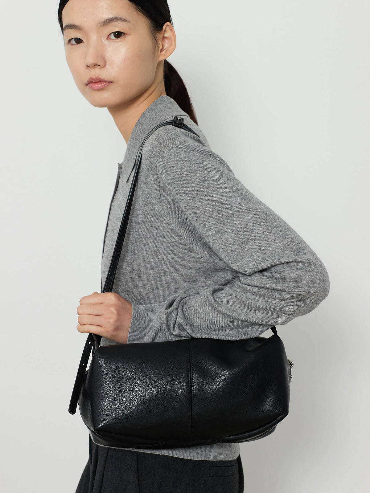 DOUBLE STRAP LEATHER BAG [BLACK] 6